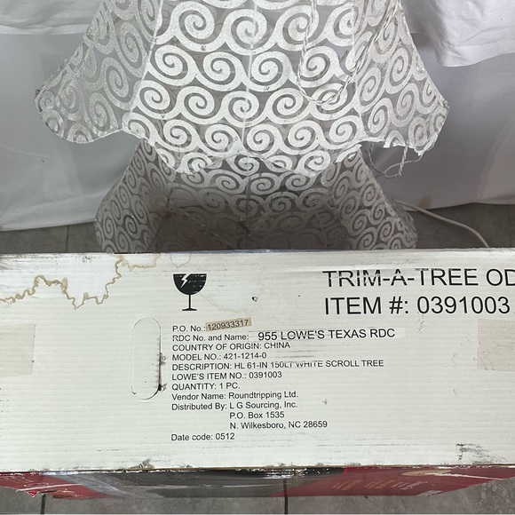 Holiday Living Christmas Tree Indoor Outdoor Use 150 Clear Bulbs - Picture 5 of 9